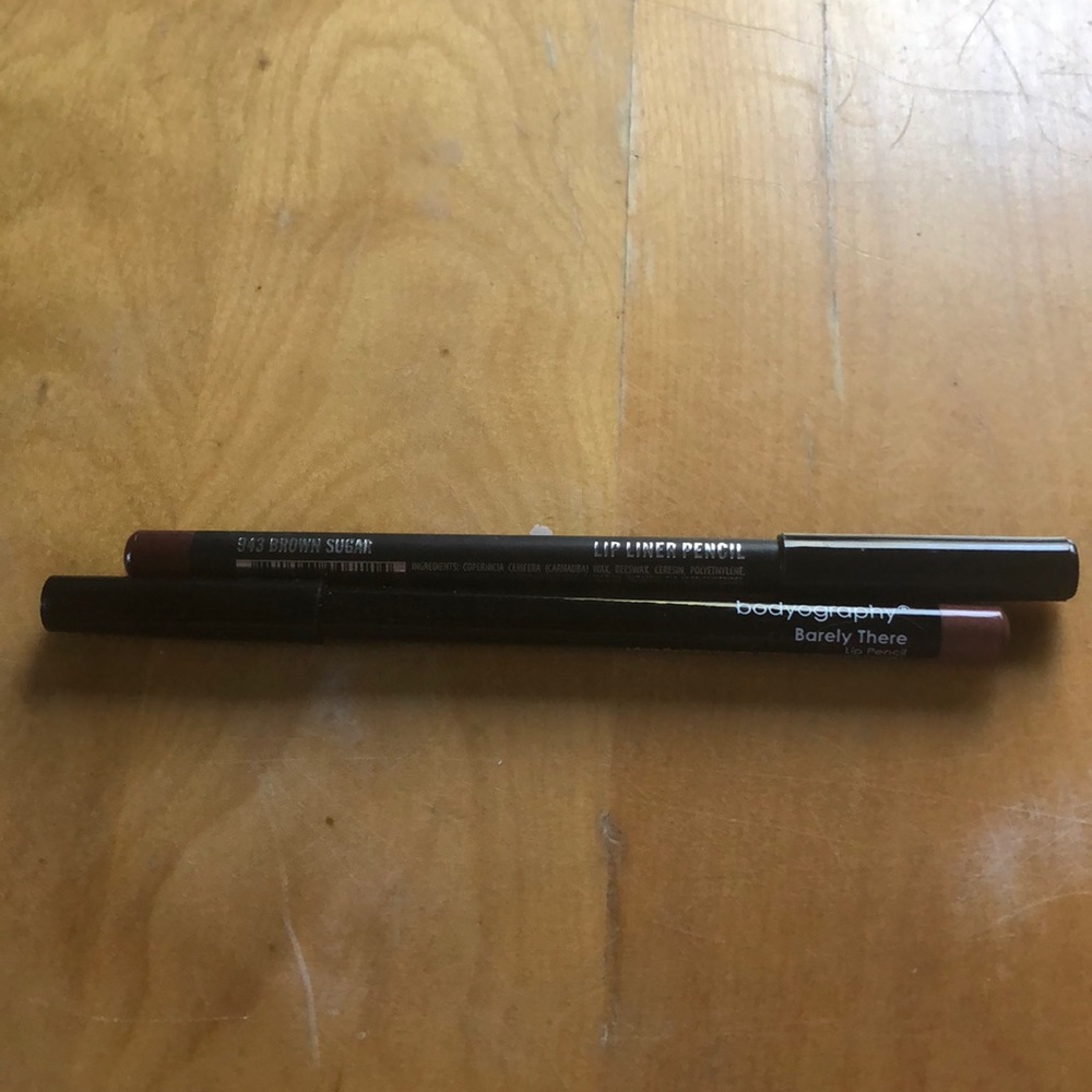Lip liner pens